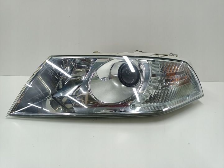 Ön Far Sol Skoda Octavia 2004-2008 Arası (Motorlu-Xenon)