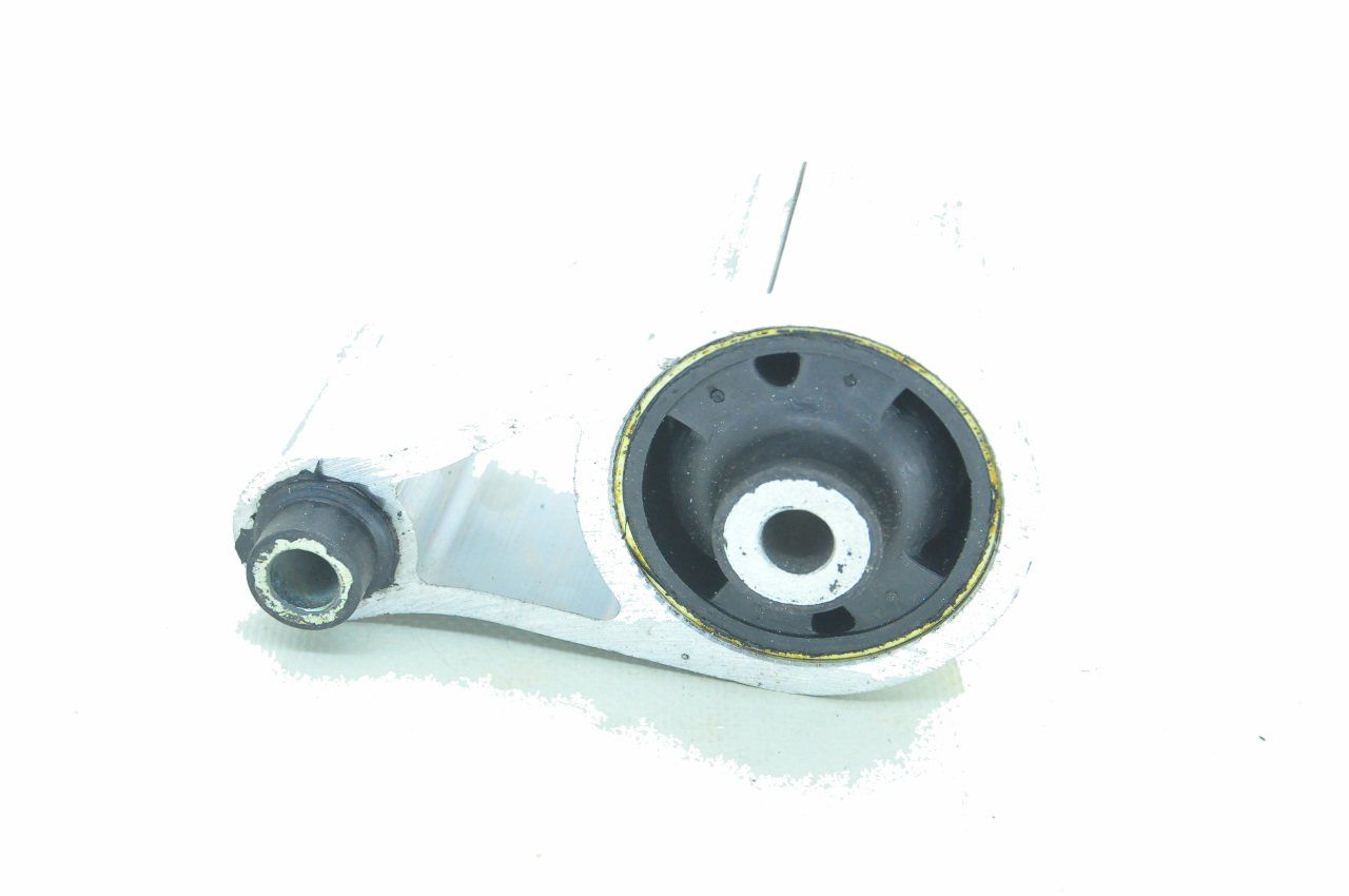 Arka Motor Takozu Master 1998-2004 Arası