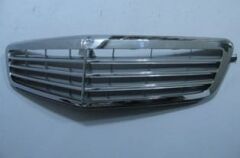 Ön Panjur Gümüş Gri (Nikelaj Çerçeveli) Elegancemercedes C Class W204 07-11 Arası