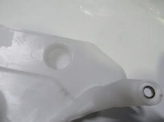Ön Cam Su Bidonu-Deposuaudı A6 09-11 Arası