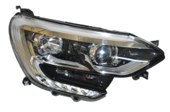 Sağ Far Megane 4 2016 Sonrası (Krom Çerçeveli Alttan Yarım Ledli)