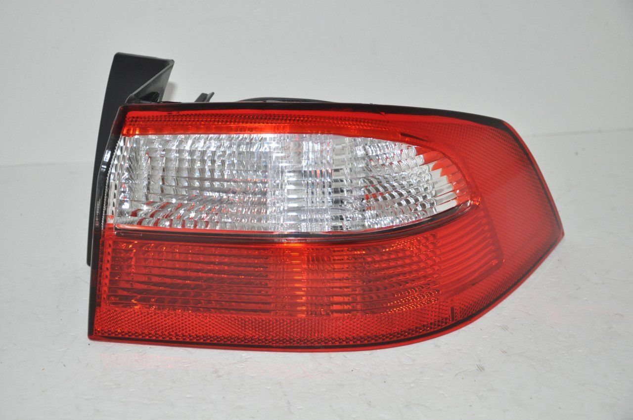 Sağ Dış Stop Lambası Laguna 2 2001-2007 Modelleri Arası