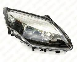 Far Sağ Renault Laguna 11-