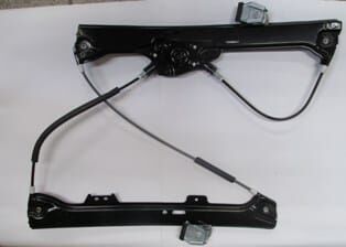 Ön Cam Krikosu Sol Elektrikli-Motorsuzbmw 5 Serı E60 04-10 Arası
