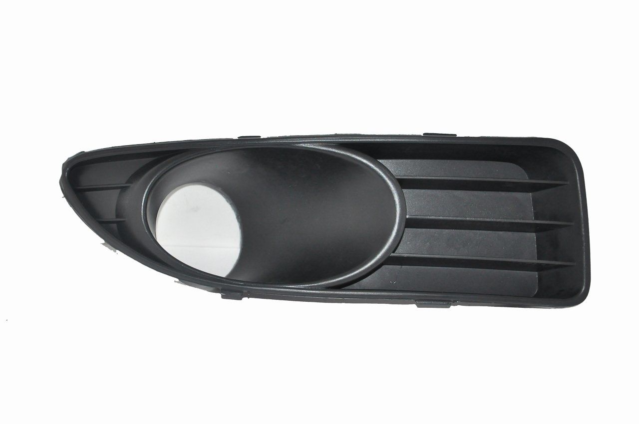 Sağ Sis Far Çerçevesi (Sisli Tip) Linea Siyah 2007-2012 Arası