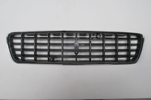 Ön Panjur Nikelajlı Volvo S60 00-04 Arası