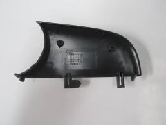 Ayna Kapağı Alt Braket Sol Siyah (Yan Tip) (Panelvan Tipi) Volkswagen Transporter T5 04-09 Arası