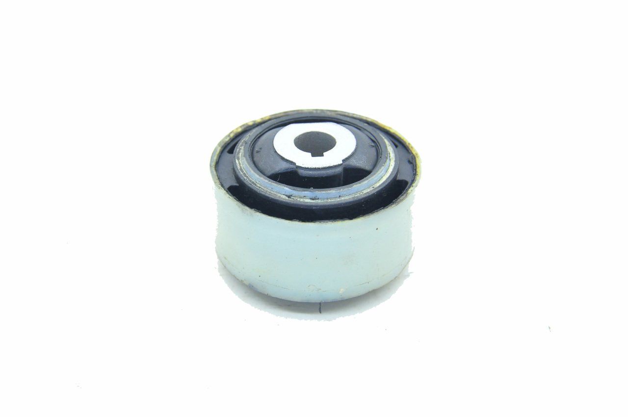 Motor Bağlantı Burcu Arka Laguna I-Safrane