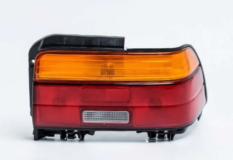 Stop Lambası Sağ Corolla 1993-1998 Arası Ae101