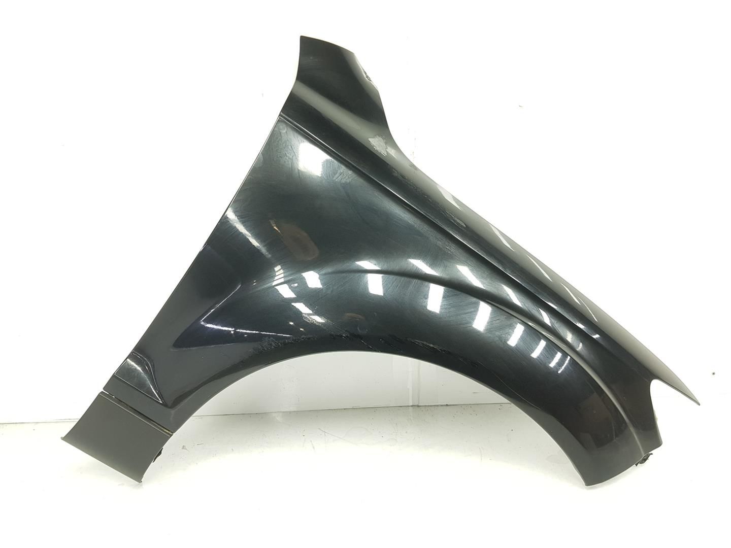 Audi Q7 Ön Çamurluk Al.Sağ 07-