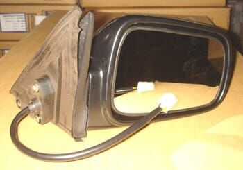 Kapı Aynası Sağ Elektrikli-Siyah 3Fişli (4Kapı) (Famella) Honda Cıvıc Sd 88-91 Arası