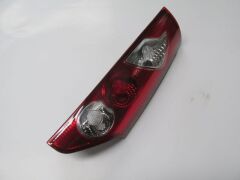 Stop Lambası Sağ Kırmızı-Beyaz (Yukarıya Açılan Tip) Renault Kangoo 3 08-13 Arası