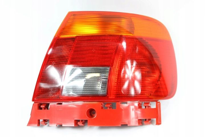 Stop Lambası Sağ Audı A4 95--S4