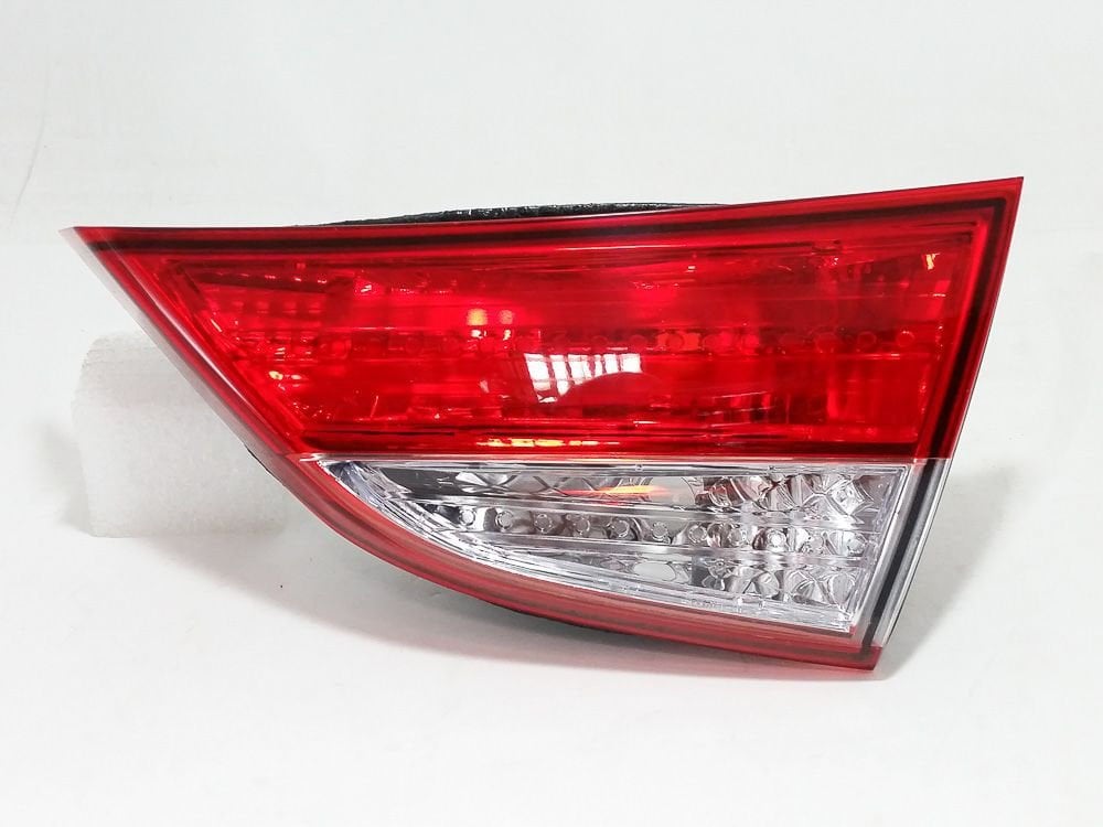 Stop Lambası Sağ İç Hyundai Elantra 2011 Sonrası