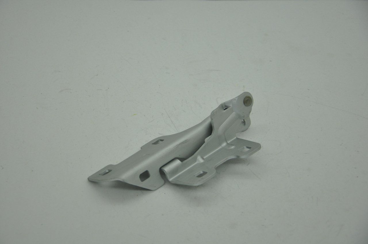 Motor Kaput Menteşesi Sol Clio 1998-2008 Arası