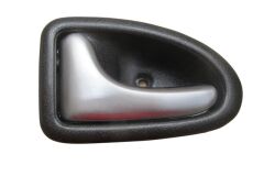 Ön Kapı İç Açma Kolu Sol Siyah (Nikelaj Kulplu) Renault Clio 2 Sd 98 - 01 Arası