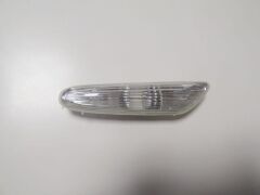 Çamurluk Sinyali Sağ Beyaz (Famella) Bmw X1 E84 09-15 Arası