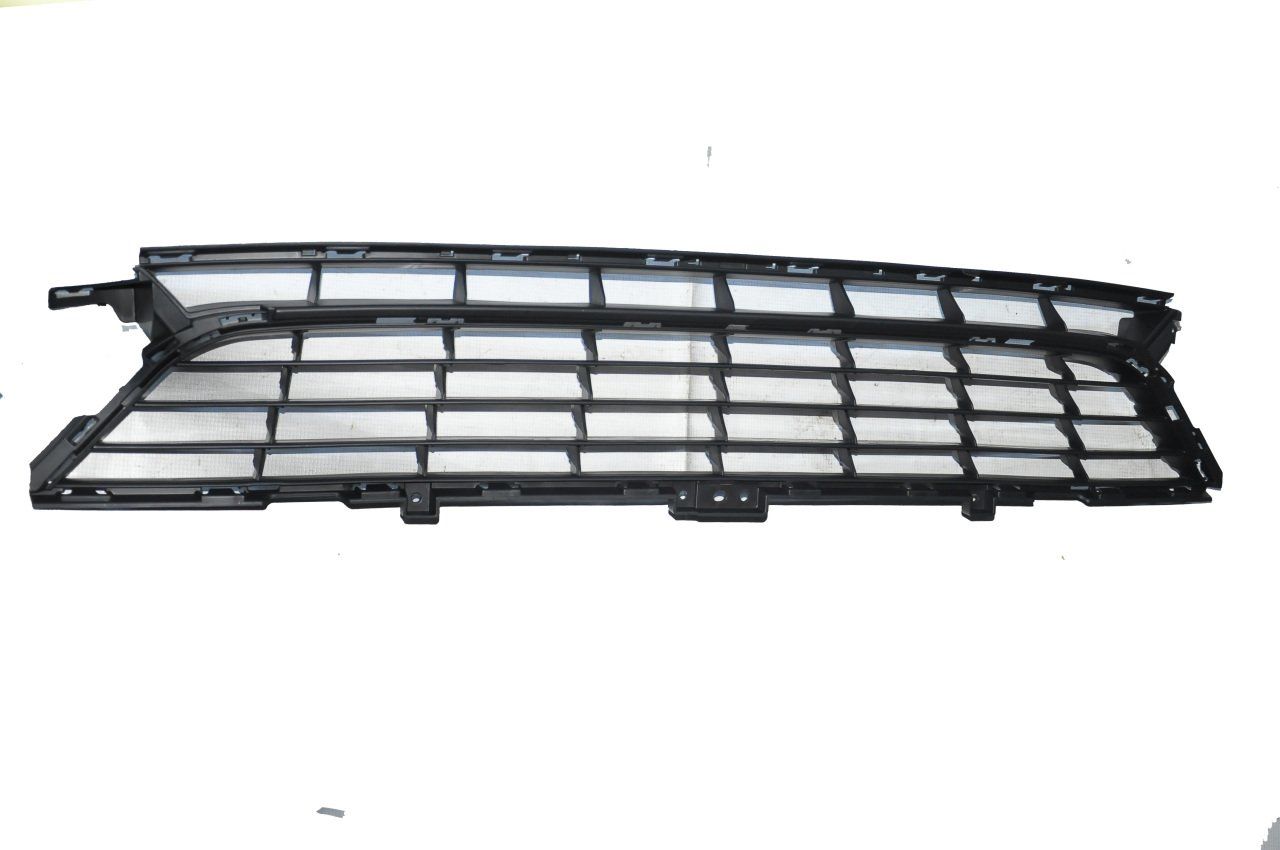 Ön Tampon Panjur Izgarası Megane 3 2014 Sonrası