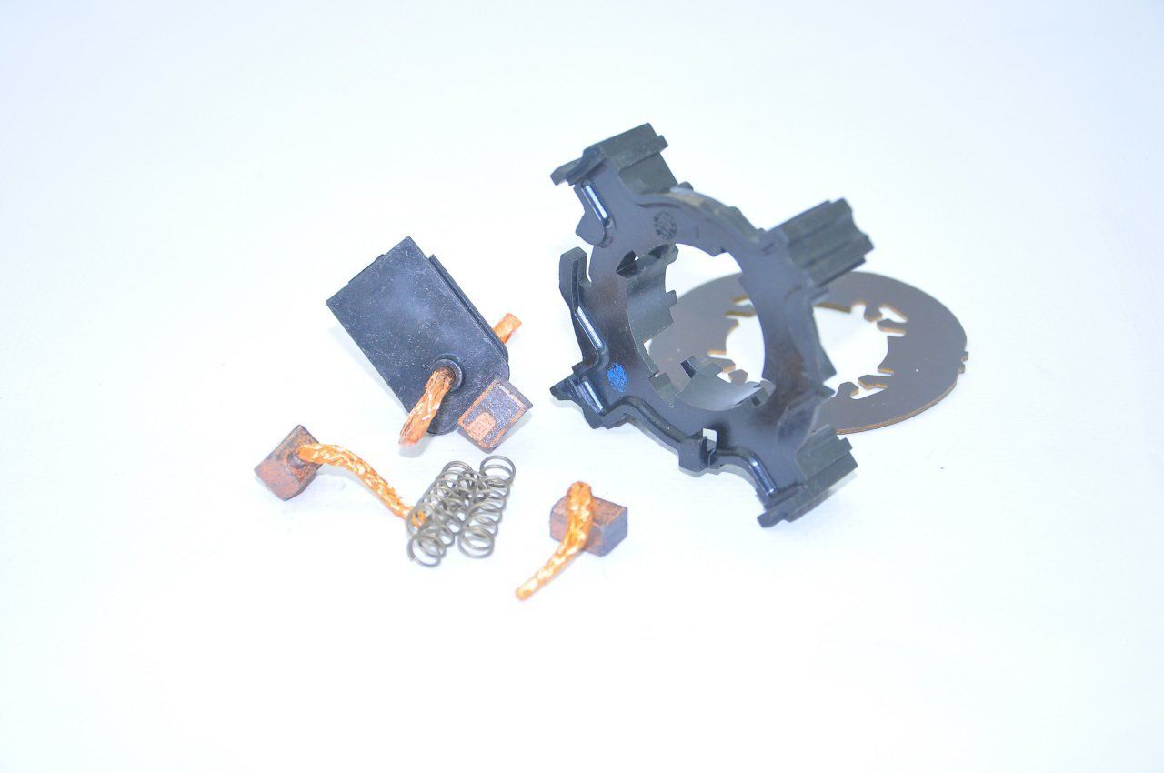 Marş Kömür Taşıyıcı Yuvası 1.6 16 Valf Megane 2