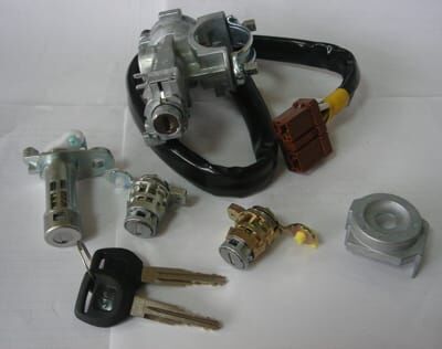 Kontak Kilit Seti (3Lü) (Kontak-Kapı-Bagaj) (Termikli) Honda Accord 99-00 Arası