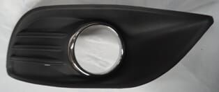 Sis Far Çerçevesi Sağ Siyah (Sis Yuvası Nikelajlı) Ford Focus Sd-Hb 08-11 Arası