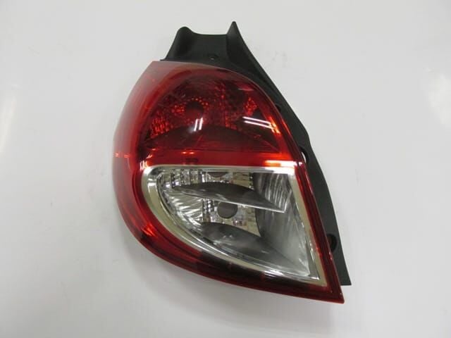 Stop Lambası Sol Kırmızı-Beyaz Renault Clıo 3 Hb 09-12 Arası