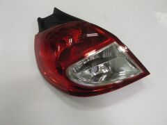 Stop Lambası Sol Kırmızı-Beyaz Renault Clıo 3 Hb 09-12 Arası