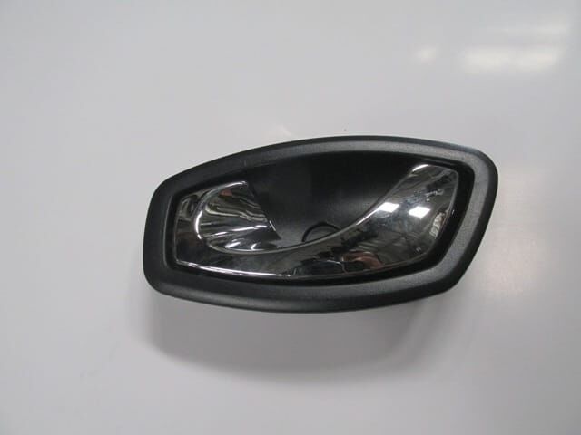 Ön Kapı İç Açma Kolu Sol Nikelajlı Renault Megane 3 Hb 14-15 Arası