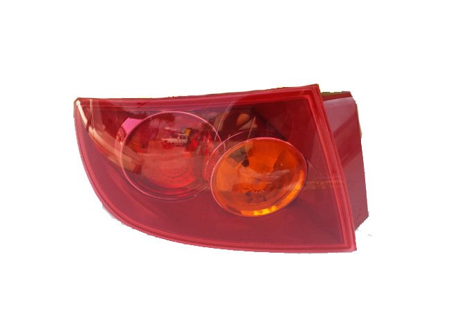Stop Lambası Sol Dış (Kırımızı) Mazda 3 Serisi 2003-2005 Arası Sedan