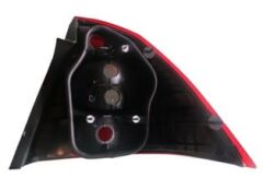 Stop Lambası Sol Kırmızı-Beyaz (Ortası Beyaz) Ford Focus Sd 08-11 Arası