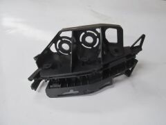 Ön Tampon Braketi Sol (Plastik) (Lm) Peugeot 308 11-13 Arası