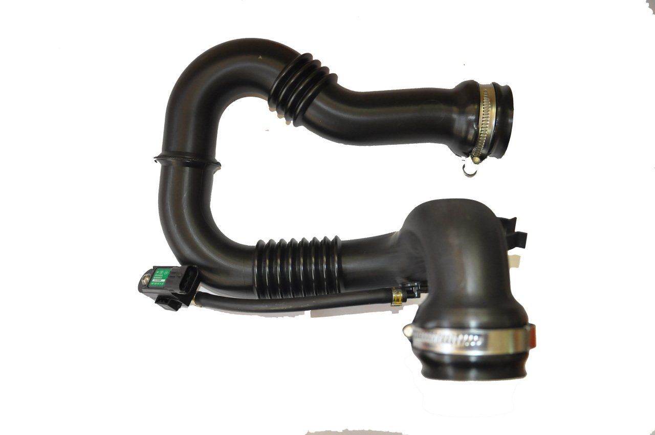 İntercool Hortumu (Sağdan Çıkış Üst) 2.0 Trafıc M9R (Sensörlü)