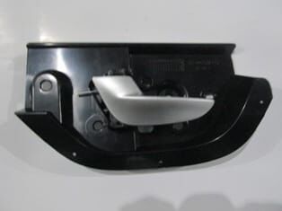 Arka Kapı İç Açma Kolu Sol Siyah (Elceği Gümüş Gri) (Hushan) Volvo S60 00-04 Arası