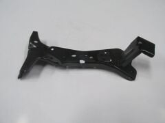 Ön Çamurluk Braketi Sağ Audı A3 Sd-Hb-Sb 12-16 Arası