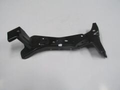 Ön Çamurluk Braketi Sol Audı A3 Sd-Hb-Sb 12-16 Arası