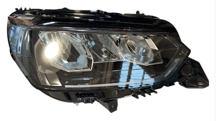 Peugeot 208 Ön Far El.Mot.Ledli Sağ 20-