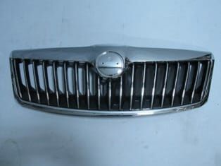 Ön Panjur (Nikelaj Çerçeveli-İç Petekleri Siyah-Nikelajlı) (Tw-Y) Skoda Octavıa 10-12 Arası