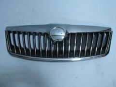 Ön Panjur (Nikelaj Çerçeveli-İç Petekleri Siyah-Nikelajlı) (Tw-Y) Skoda Octavıa 10-12 Arası