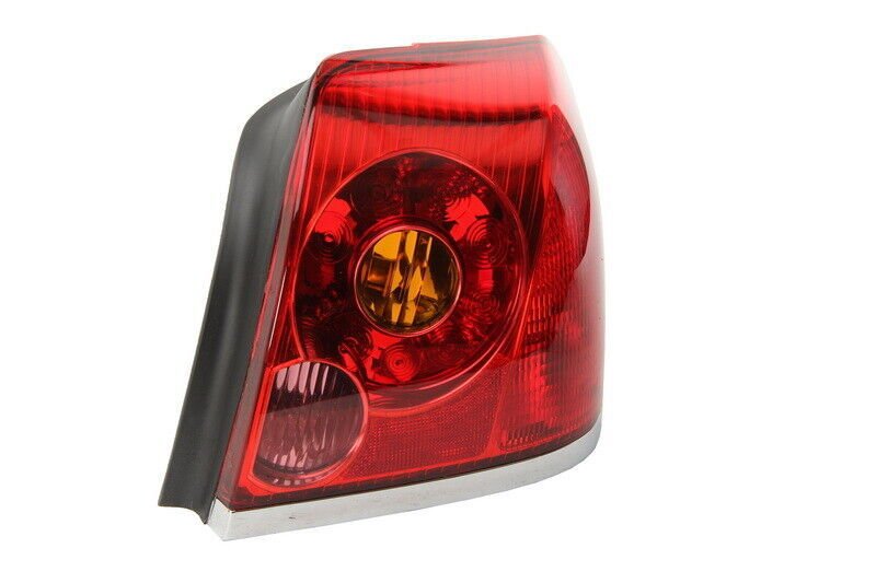 Stop Lambası Sağ Toyota Avensıs 2003-2006 Arası Duysuz