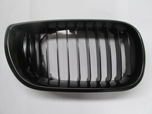 Ön Panjur Sağ Siyah (Bfn) Bmw 3 Serı E46 Sd 02-05 Arası