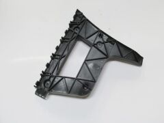 Arka Tampon Braketi İç Sağ (Yan Kulağa Takılan) (Plastik) Audı A4 08-12 Arası