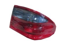 Dış Stop Lambası Sağ Kırmızı-Füme Mercedes E Class W210 00-02 Arası