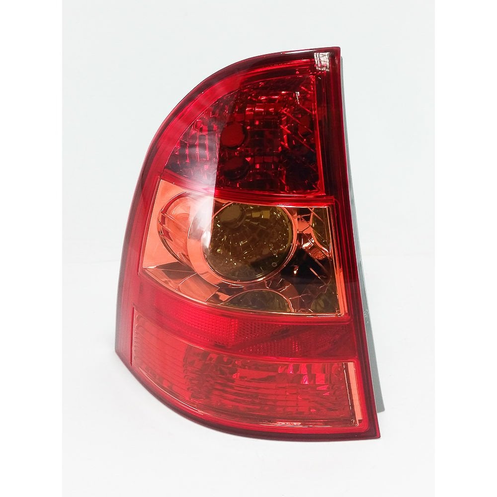 Stop Lambası Sol Toyota Corolla S.Wagon 2004-2007 Arası