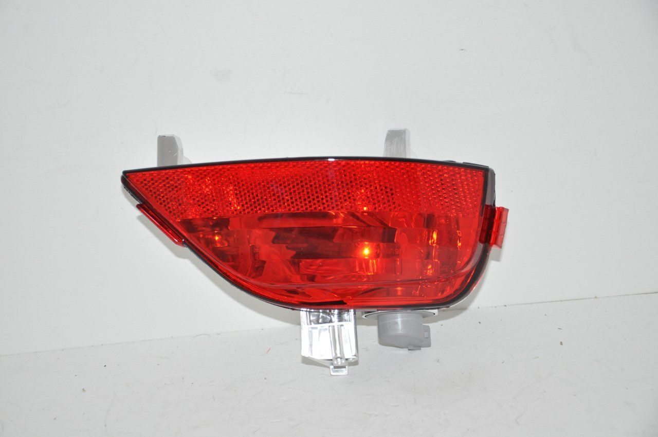 Tampon Reflektörü Arka Sağ Megane 3 Coupe