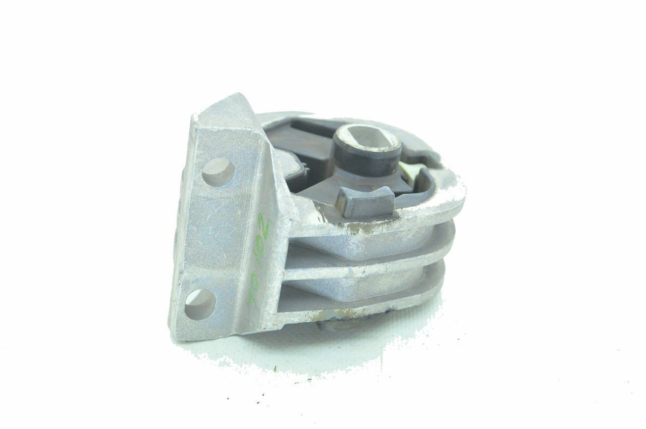 Arka Motor Takozu Master 2011 Sonrası (Çift Teker)