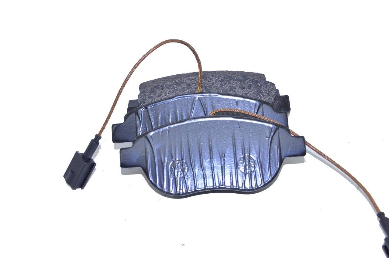 Ön Fren Balatası Takımı Linea-Grande Punto-Stılo-Doblo 2010 Sonrası (Çift Fişli) (Büyük)