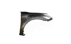 Mitsubishi L200 Ön Çamurluk Dodik Delikli Sağ 14-