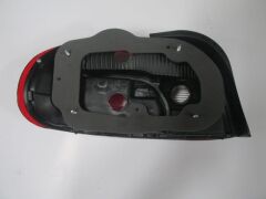 Stop Lambası Sağ Kırmızı-Beyaz Hyundaı Accent 98-00 Arası