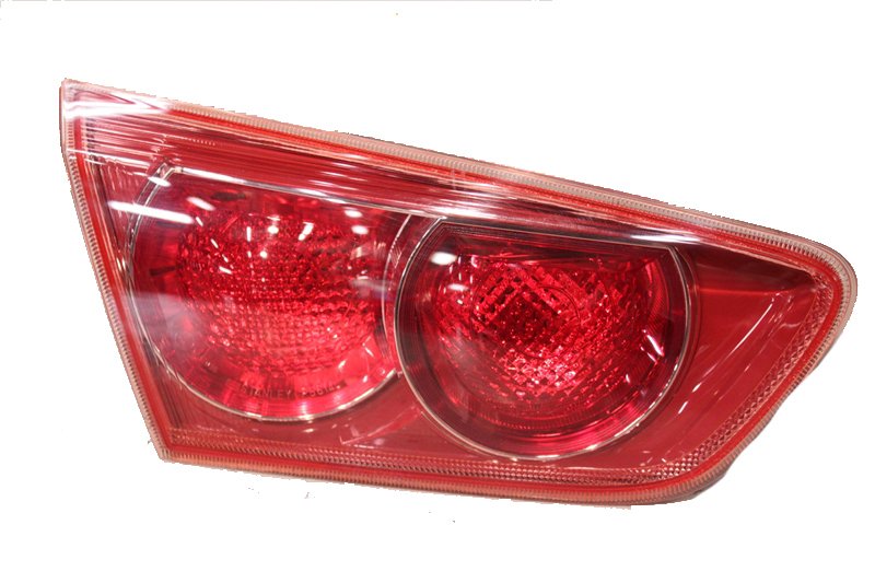 Stop Lambası Sol İç Mitsubishi Lancer 2008 Sonrası