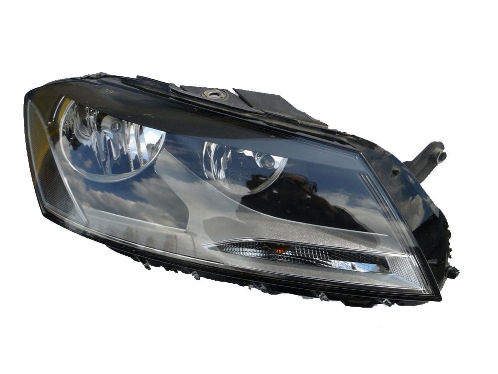 Far Ön Sağ (Siyah-Motorlu) Volkswagen Passat 2010-2015 Arası